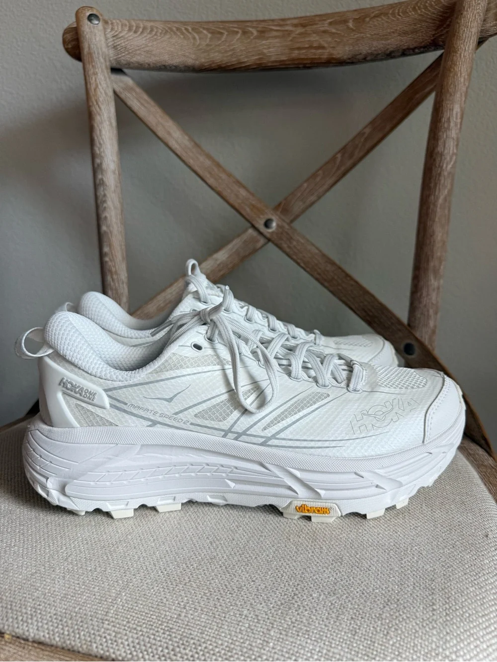 Hoka Mafate Speed 2 Sneakers white